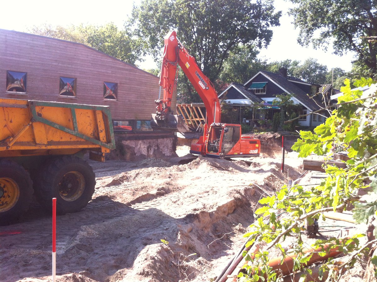 In opdracht van <a href="/Webbinkbouw/">Webbink Bouwgroep</a> gestart met de uitbreiding van Giga Konijnenhol op de <a href="/BeerzeBulten/">Beerze Bulten</a>