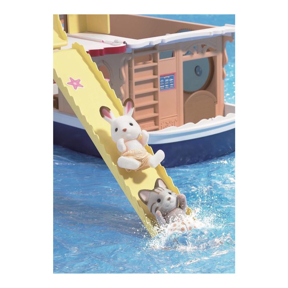 MCBeautyDrawer's tweet image. Heat wave vibes ☀️ #heatwave2016