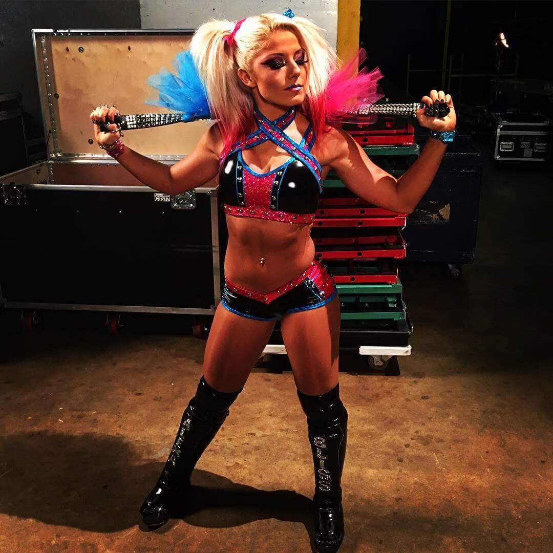 MARKHARDYBRAND's tweet photo. @AlexaBliss_WWE oder #HarleyQuinn? 
She looks f***ing awesome! 
#WWEBacklash https://t.co/lAUP0zJKvK
