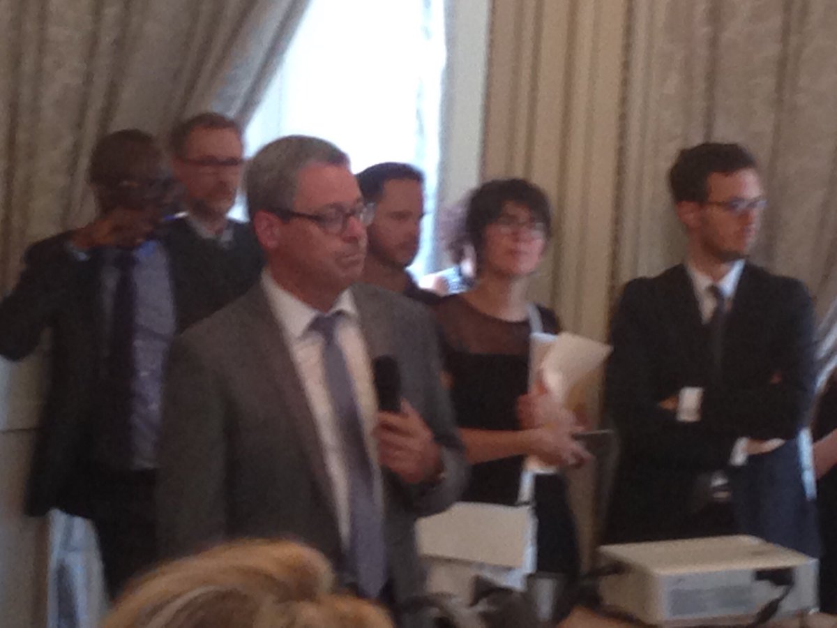 Isaxmn's tweet photo. @PaulLEMATT présente le projet aux cofinanceurs. Pour la phase 1, mise en service Gretz-Nogent sur Seine prévue 2021 https://t.co/5fRD0GDEkC