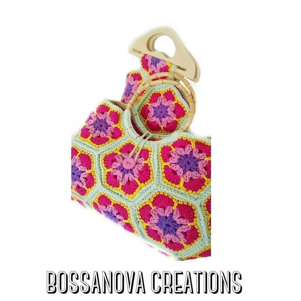 bossacreations's tweet photo. 👜👜👜👜👜👜👜 #bossanovacreations #creation #creativity #loveit #handmade #hechoamano #handmadeb… https://t.co/OdNwow5a3o https://t.co/cwbb0oTbS4