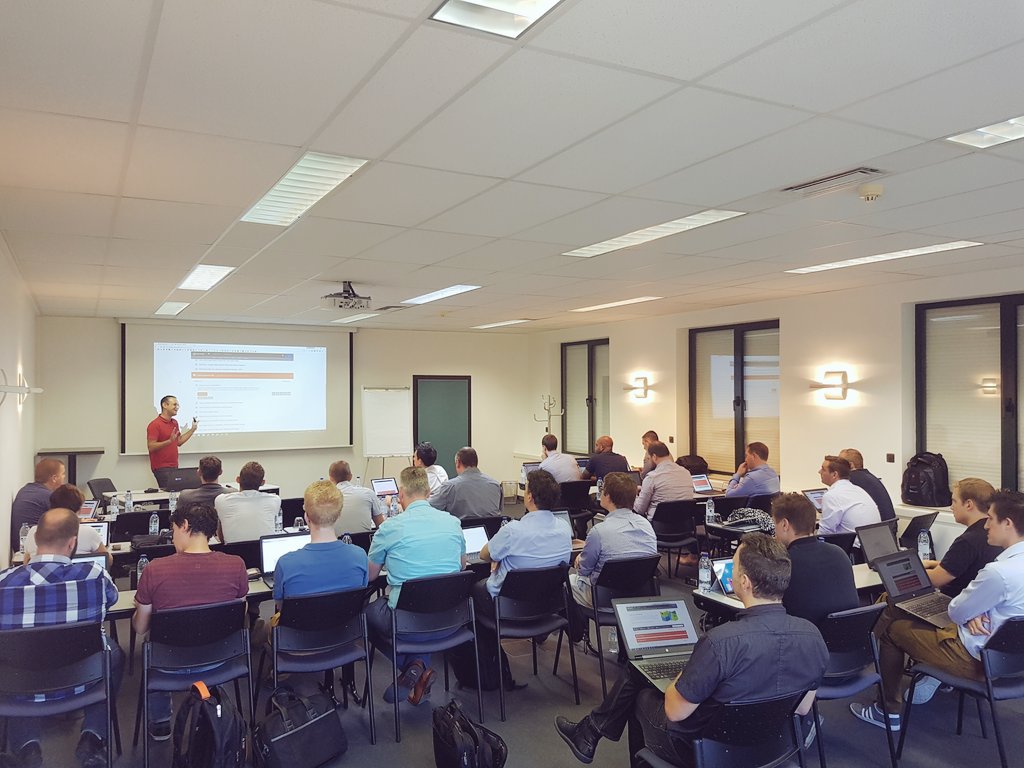 Xylos Team "365 Business Solutions". Proud of our top experts!