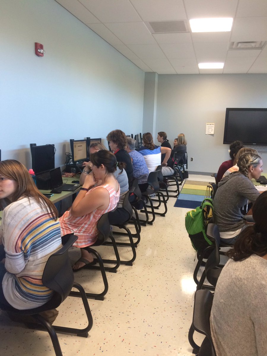 ms_bafun's tweet photo. Technical writing for kids at cook elem. https://t.co/KomhtsviWu