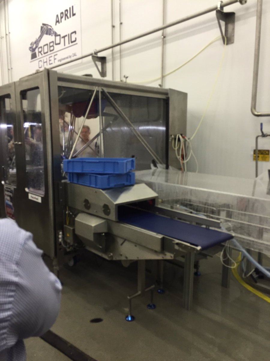UoLNCFM's tweet photo. Robotic cleaning @PicknPack_EU https://t.co/T3VD1AU23i