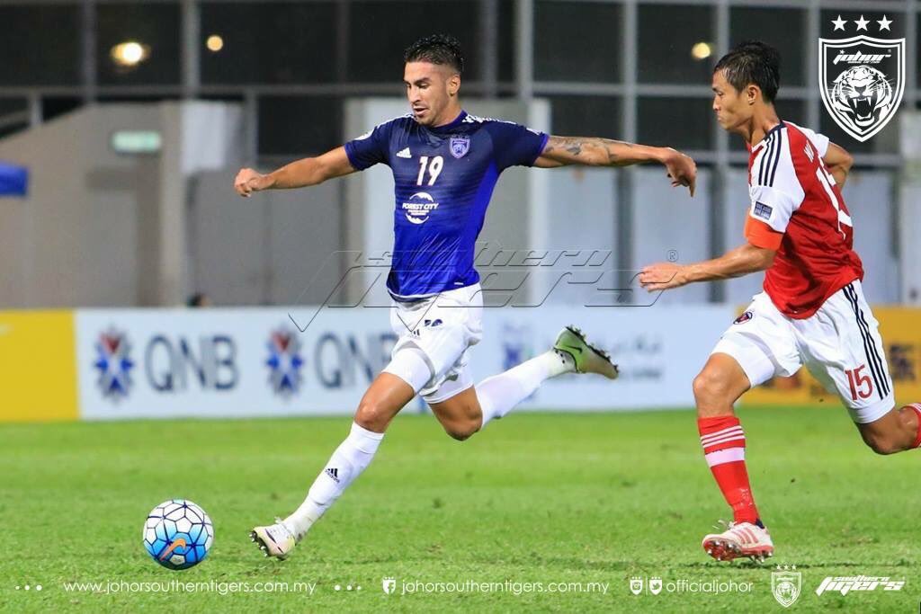 KelabSiberJohor's tweet photo. FT'
South China 1 v 1 JDT FC
#SCAvJDT #AFCCup2016 https://t.co/0eOxS7isBb