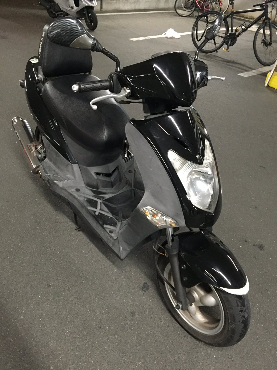 gajmpmt's tweet photo. 大阪市からバイク売ります！

値段わ原付並みの安さで売るので気になった人わDMお願いします

ＲＴお願いします！

#マジェスティ
#xjr
#単車
#ビックスクーター https://t.co/aTgscLRcOo