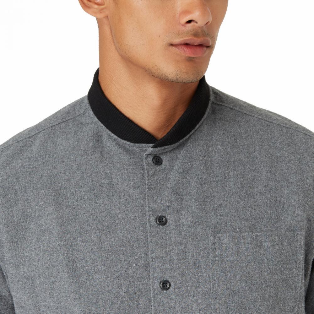 FrankandOak's tweet image. Our hybrid flannel shirt brings bomber detail to an autumn essential 👌 bit.ly/FlannelBomber #fallflannel