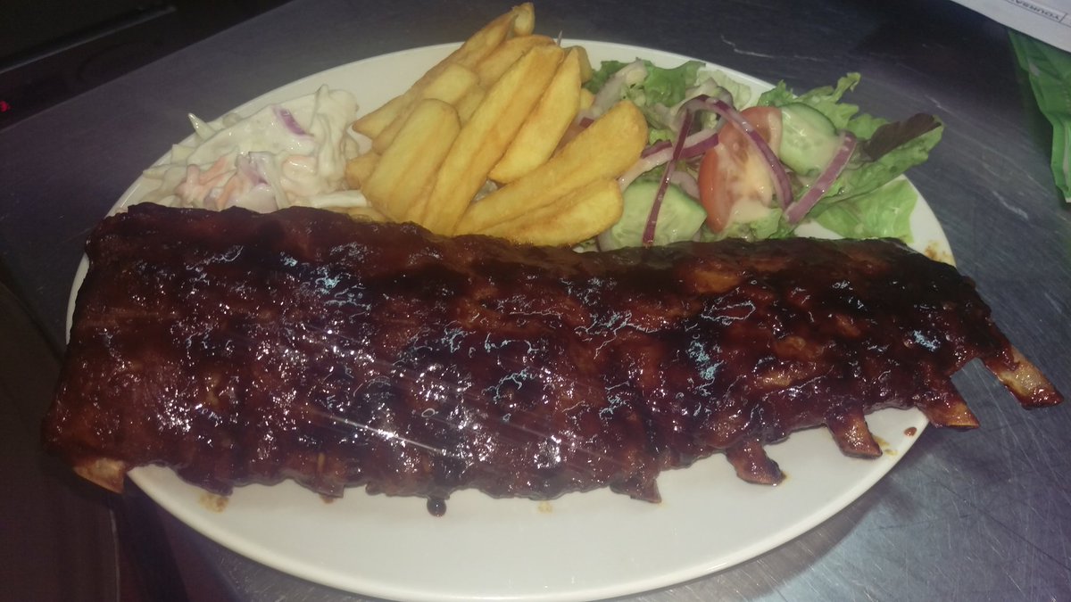 BFPhoenix's tweet photo. Finger lickin Ribs for lunch anyone? #itsallaboutthejackdaniels @WeAreSUGM @SpencerGraydon @ChrisvanceBFNI https://t.co/XwUmOzMuYT