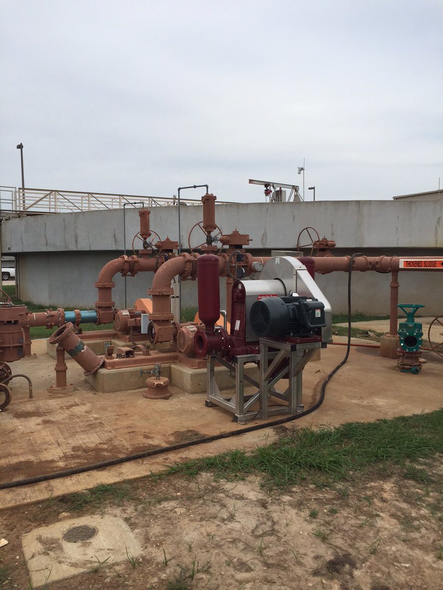 PennValleyPump's tweet photo. #HappySludgePumping in Houston! #DoubleDiscPump https://t.co/8RliLxoriu