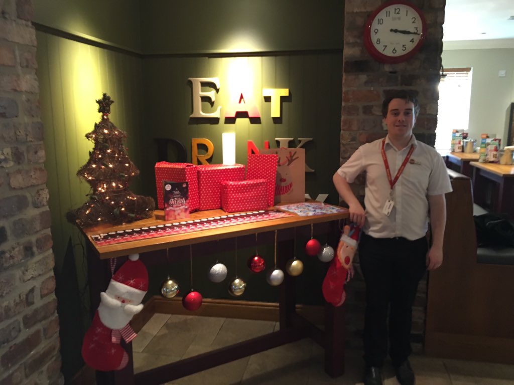 Reece allready racking in the bookings for Breakfast with Santa at the Broadlands view.<a href="/SpencerGraydon/">Spencer Graydon</a>