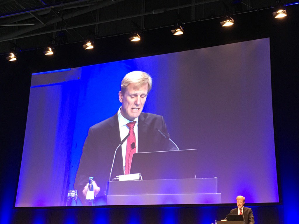 ulbj1's tweet photo. #stenodiabetes. Professor Peter Rosing receives the 2016 Golgi Award https://t.co/oSlPy7X8eh