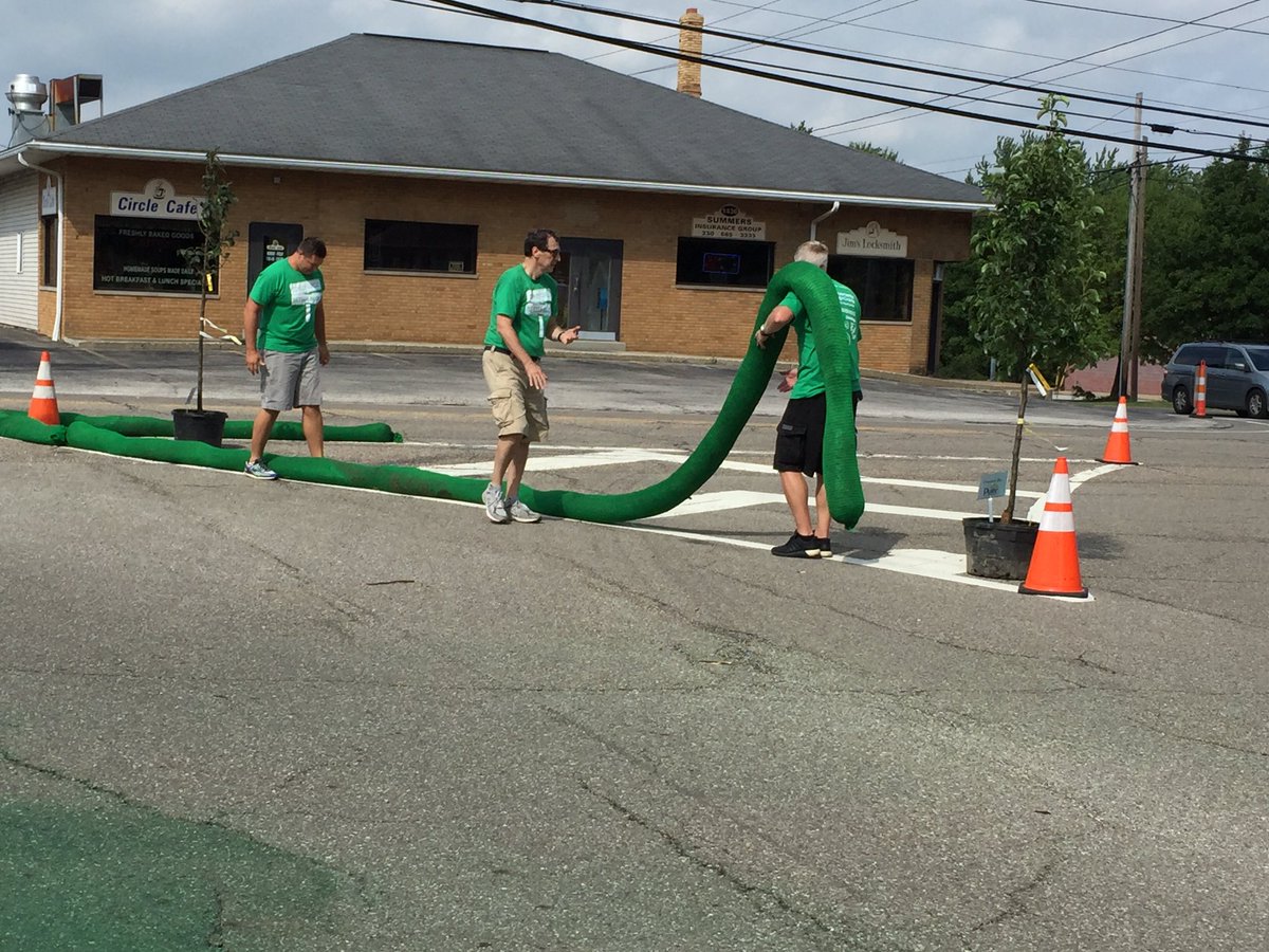 CopleyBB's tweet photo. Ple retweet! Our street waddles need a home. They're free! Pick up at Copley Circle. #copleytownship https://t.co/3sEIBCCcVG
