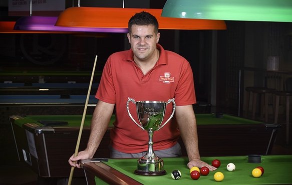 royalmailnews's tweet photo. Congrats to our #postman and #world #champion in #8BallPoll Shaun Chipperfield. 🎱👏 https://t.co/X9r2itOEcB 
#snooker https://t.co/VNBQApYNqW