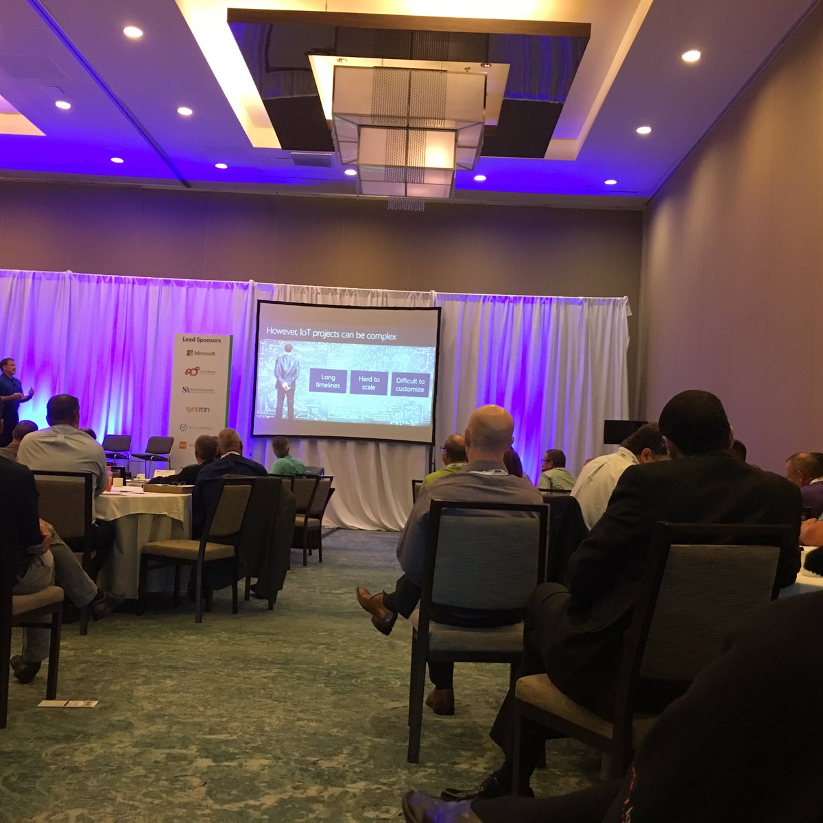 Librestream's tweet photo. Great session by @Microsoft. #TheConnectedField #FieldServiceFall https://t.co/vgUyfstD63