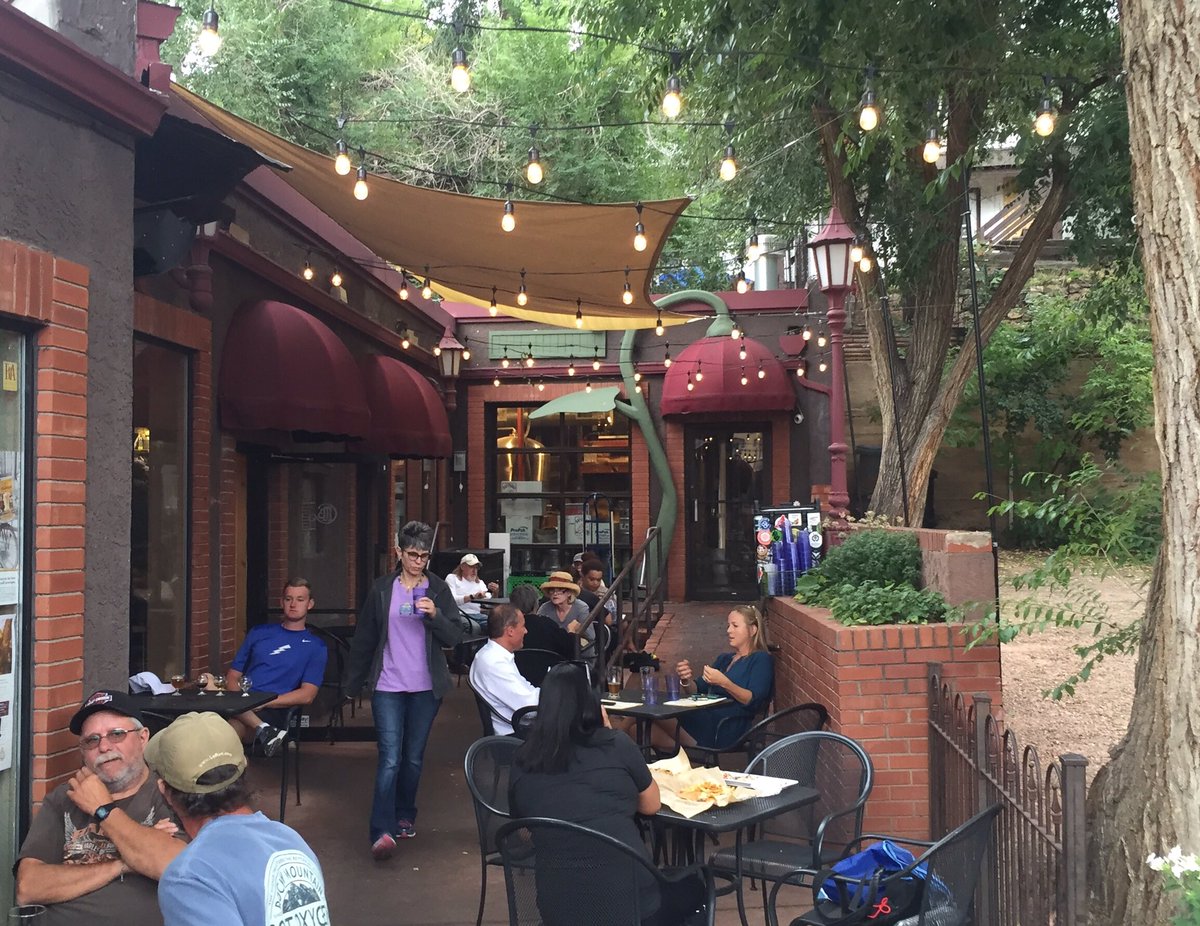 CraftCrawler's tweet photo. @ManitouBrewingC Enjoyed American IPA.quaint brewpub tucked away in Manitou Spgs-found on Craft Crawler-free iOS DL https://t.co/3QzoHbqu1w