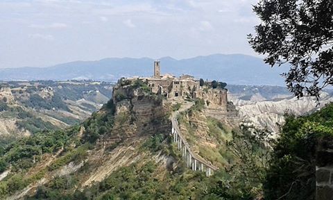 Uno splendore, una perla unica nel suo genere: #CivitadiBagnoregio | @DiscoverViterbo @DiscoverLazio #LazioIsMe