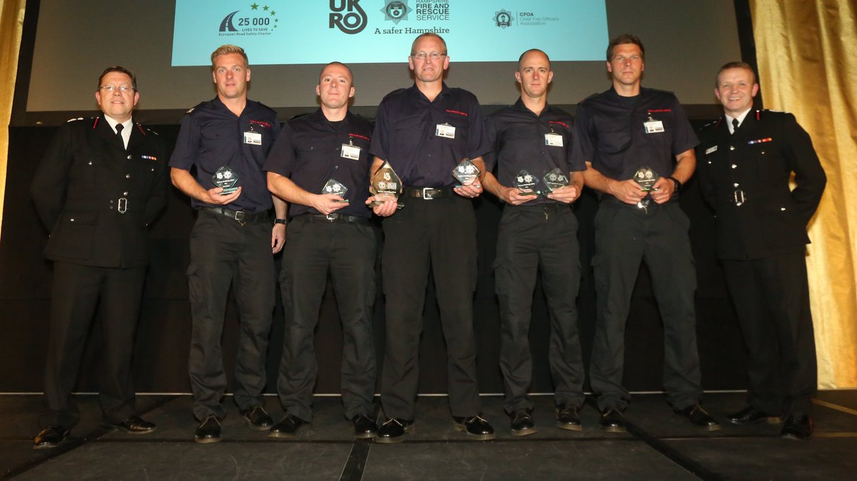 _ukro's tweet photo. @UKROChair @Hants_fire The Awards from #2016UKRO Rescue Challenge That just got even bigger!! https://t.co/6YcdDZc3Uv