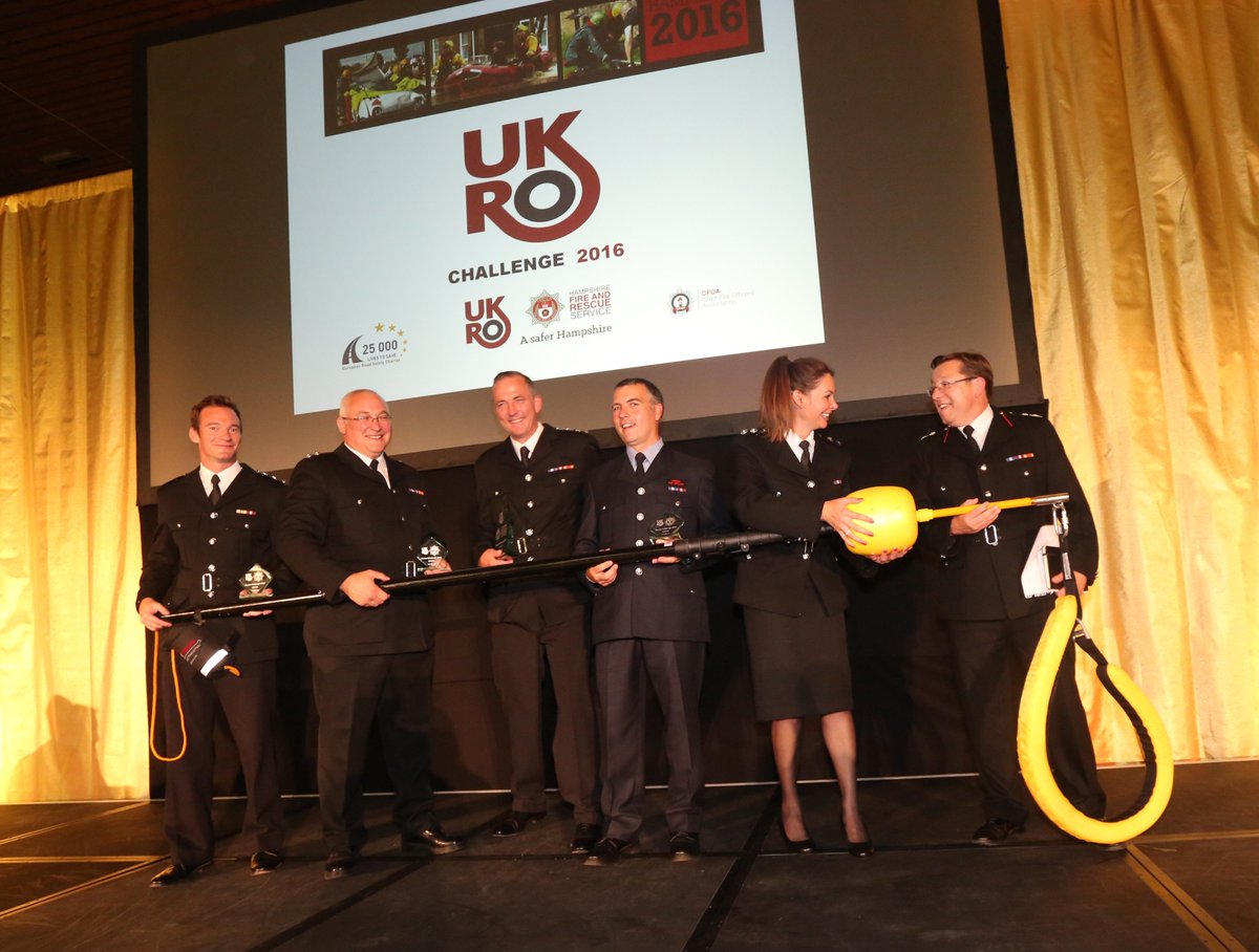_ukro's tweet photo. @UKROChair @Hants_fire The Awards from #2016UKRO Rescue Challenge That just got even bigger!! https://t.co/6YcdDZc3Uv