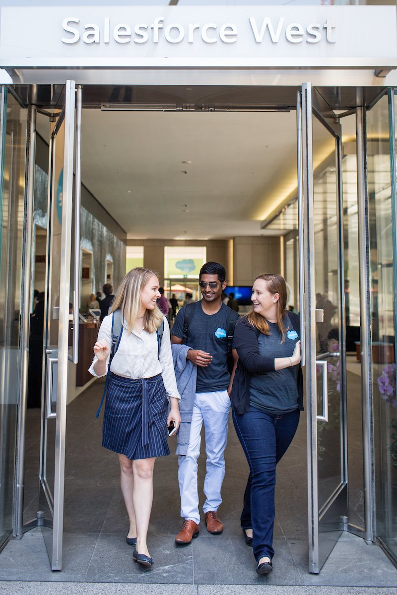 SalesforceEdu's tweet photo. Want to launch your career @Salesforce? Here's 7 things to know about our internships https://t.co/m4382jSPXW https://t.co/nieInw7nbH