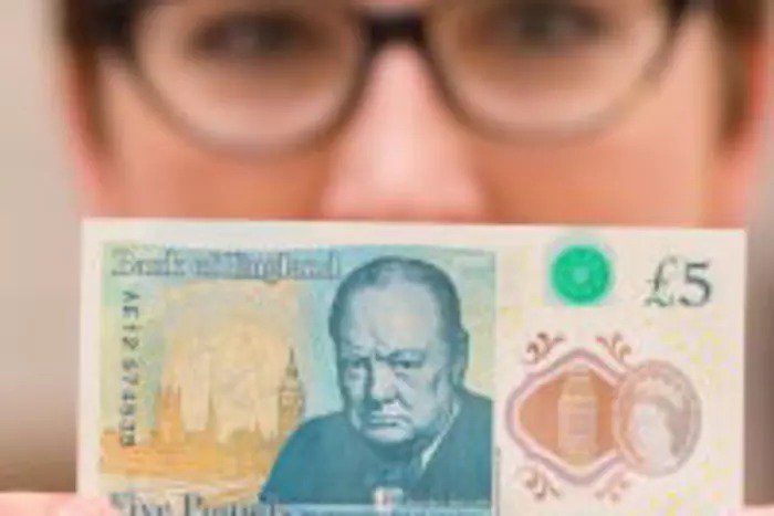 SkegStandard's tweet image. 5 things you need to know about the new £5 note released today - bit.ly/2cclJCm #fivepoundnote
