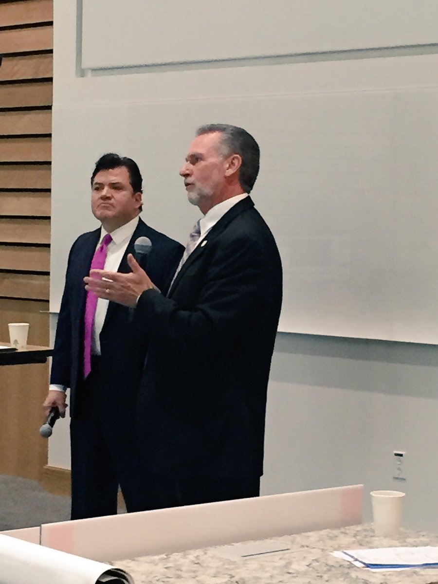 shawnaburton's tweet photo. Education & Collaboration. Thanks @AISDSupt & Austin Community College. Great information #glide2016 https://t.co/xqQVDX0JZo