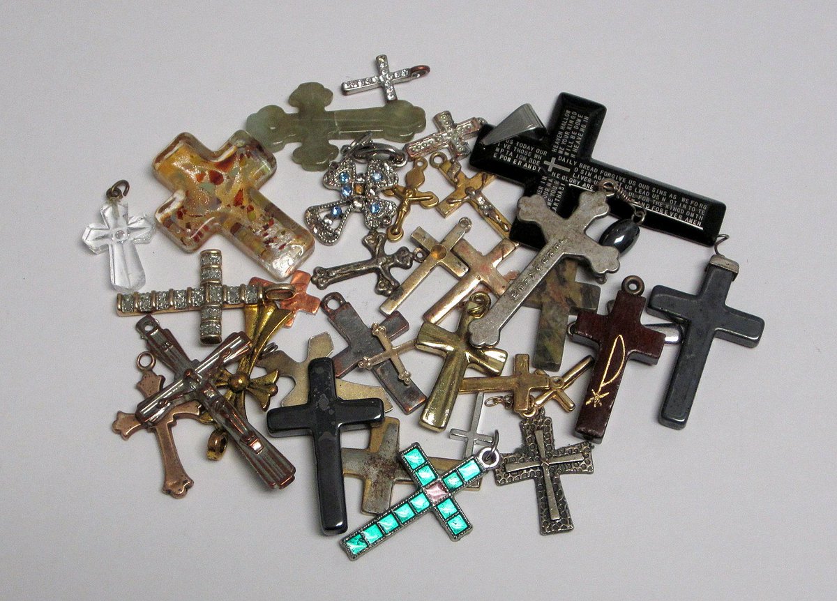 WebcoinsOnEbay's tweet image. Need some #crossesandcrucifixes in your life? Buy the lot on our #ebay store: ebay.com/itm/Lot-of-34-… #webcoins