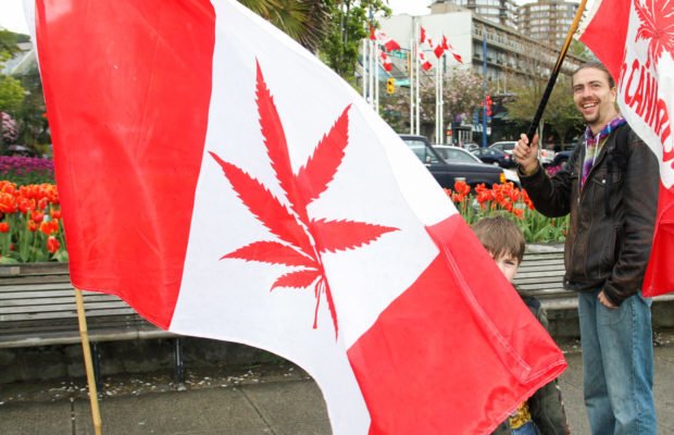 CannabisNow's tweet photo. U.S. Border Policy Bars #Cannabis-Smoking #Canadians via #CannabisNow @cbloggy https://t.co/ufO7PnZvrc https://t.co/bWNeIImOJN