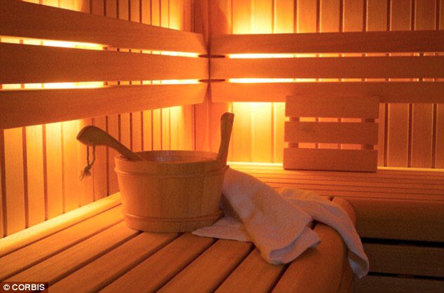ad_I_am's tweet photo. It's like a bloody sauna in here. 

#HeatwaveDave https://t.co/Dml31FsFo6