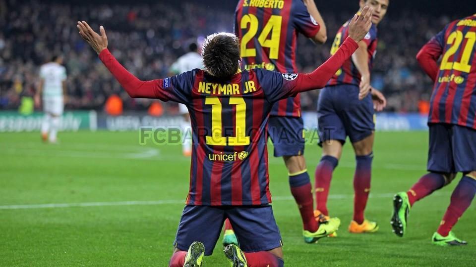 FCBarcelona's tweet photo. The day Neymar Jr scored a hat-trick against Celtic: https://t.co/hPBJZJHGm5 #FCBCeltic https://t.co/ECUeTU5Rea