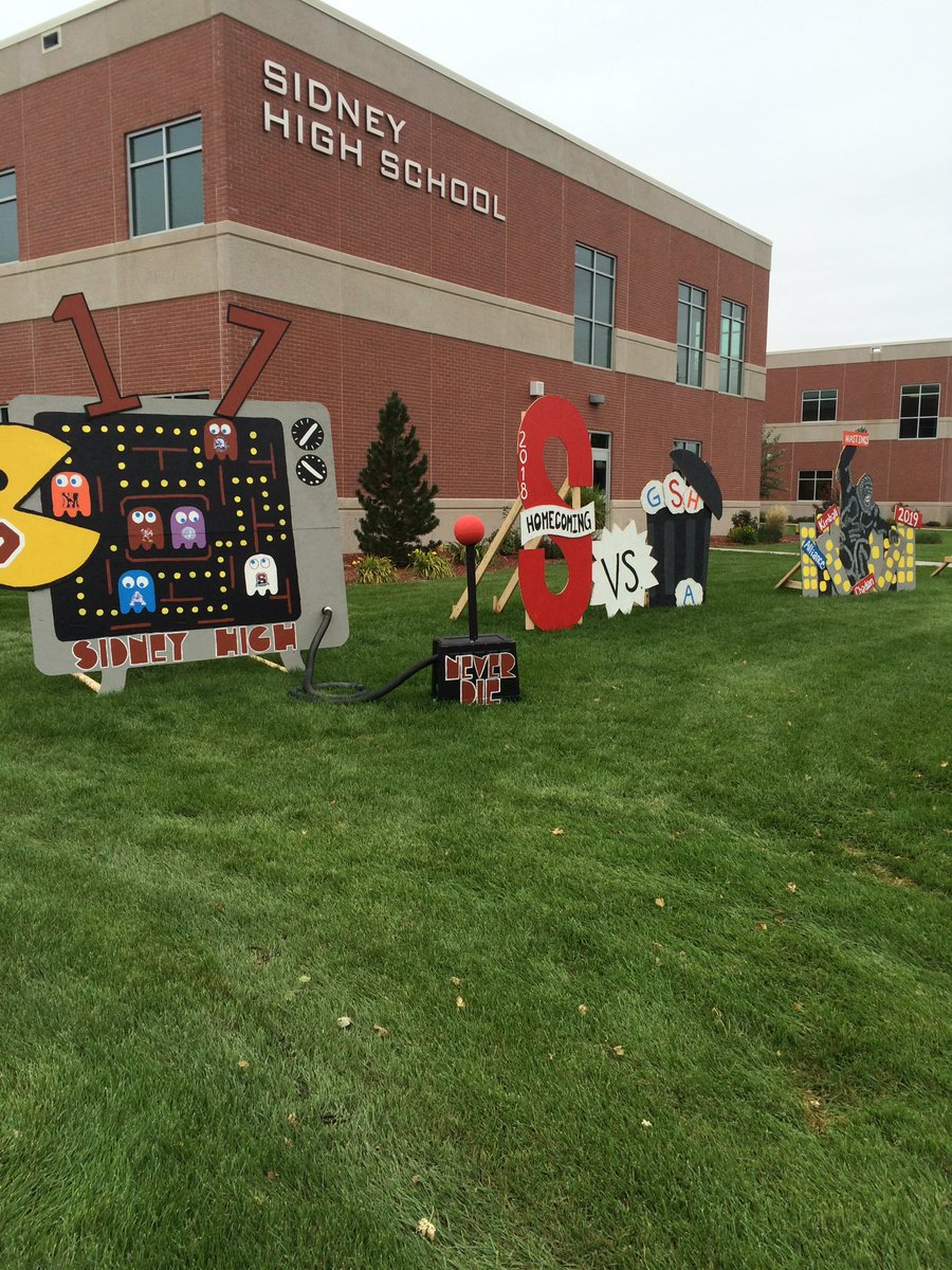 psckerib's tweet photo. Sidney High School killed it for homecoming and the college fair today! #perustatecollege https://t.co/oav1MwPEDY