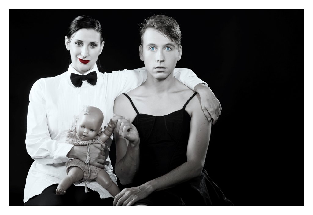 Hoy a las 21hs es la última función de <a href="/sallyunafarsa/">Sally una farsa</a> con <a href="/Dennis_SG/">Dennis Smith</a> y <a href="/AlePerlusky/">Alejandra Perlusky</a> en el <a href="/culturalsanmar/">Centro Cultural San Martín</a>!