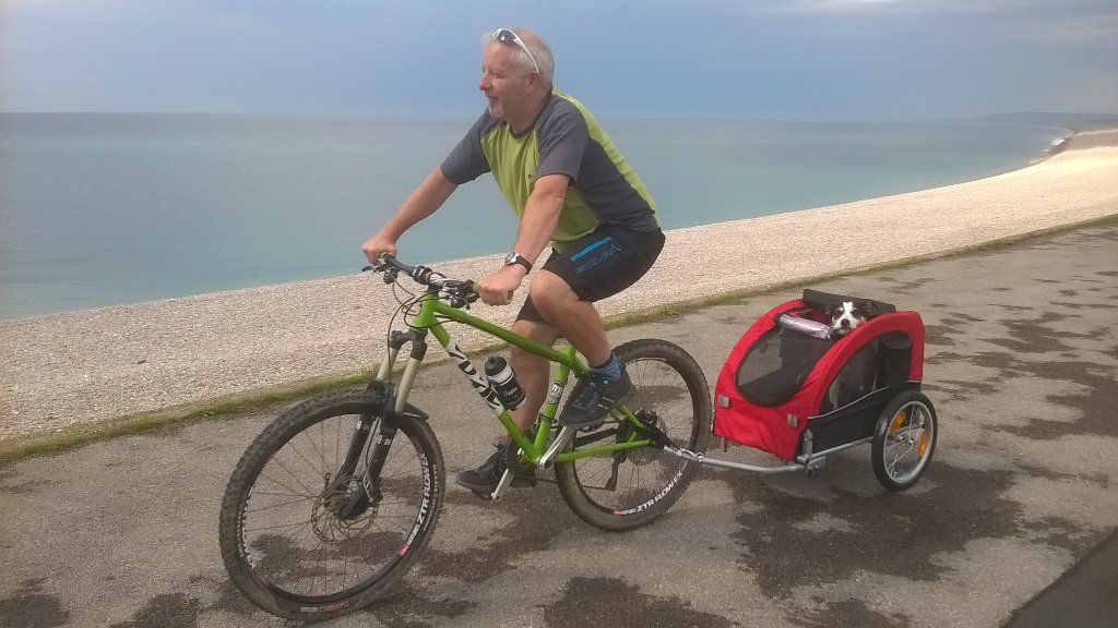 My little princess <a href="/Gizzi_Dog/">Gizzi</a> in her chauffeur driven carriage <a href="/martyn_hirst/">Martyn Lee Hirst</a> think you should do this for Molly 😉