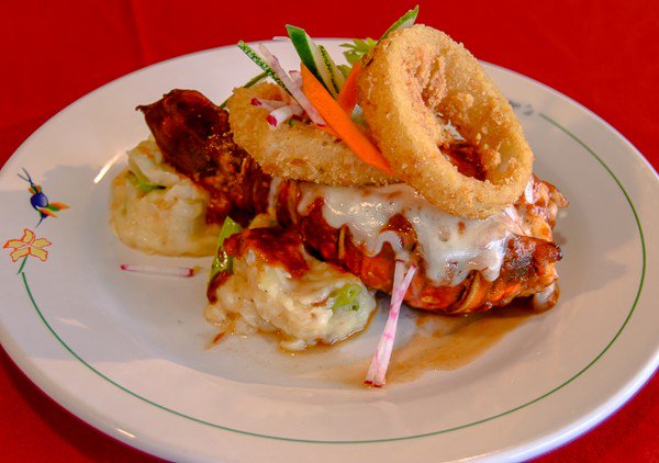 Pub style lobster tail radissonbelize.wordpress.com/2016/09/13/pub…