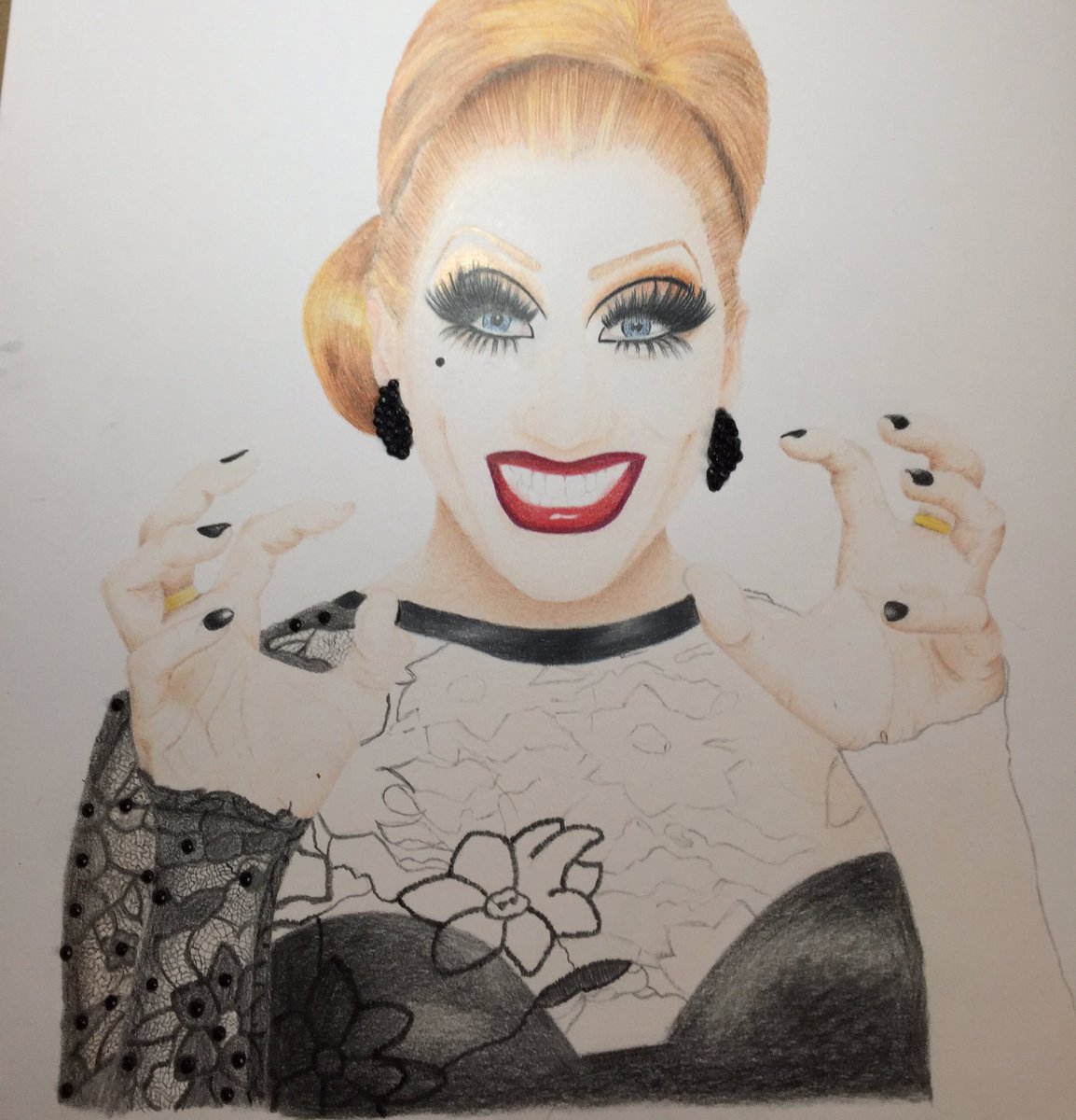 zombiebarbee's tweet photo. #DearBianca Having an existential crisis @ 26. Where do I go? 9-5 job or follow my passion for art? @TheBiancaDelRio https://t.co/fYVEzjpfSP