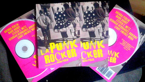 GreenWizard62's tweet photo. Faction, fiction and music from Brenda @BrooklynandBo Perlin
#LAPunkQueen
https://t.co/mYQ9gKVFvP … … https://t.co/5c6QwK9nCD