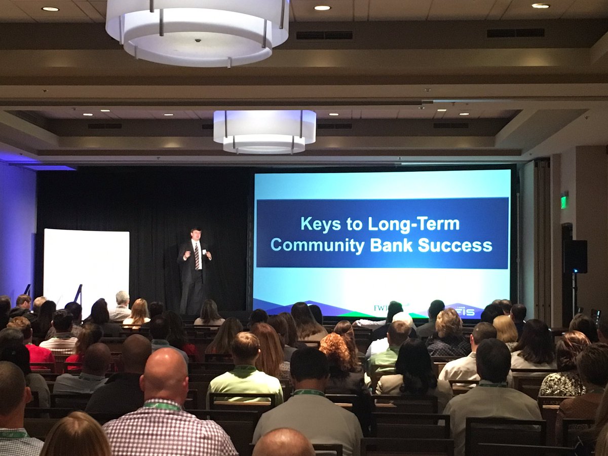 LindsayLanore's tweet photo. @Doc_Bodine talking keys 2 long term community bank success! Hint: It's looking good! @GMS_Memphis #leadfwd16 @ICBA https://t.co/mvGdQMsOdo