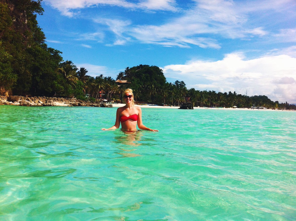travelingtruth's tweet photo. #traveltuesday tip... Go to Boracay!!!!! #ttot https://t.co/NjsO0qkw4x
