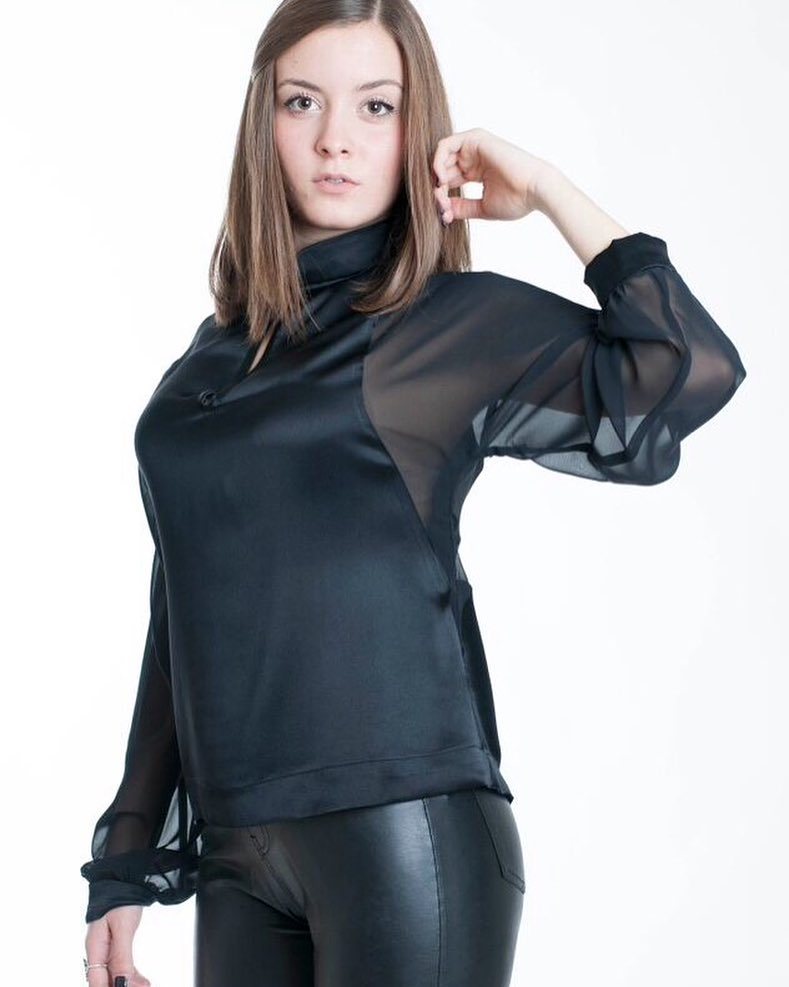 FuMoBespokenyc's tweet photo. #FuMoNYC
Buy & Details at
https://t.co/J61NTUeFec
#italian #fashion & #design #bespoke #r… https://t.co/gB37lScGJJ https://t.co/p8WFQkr3MB