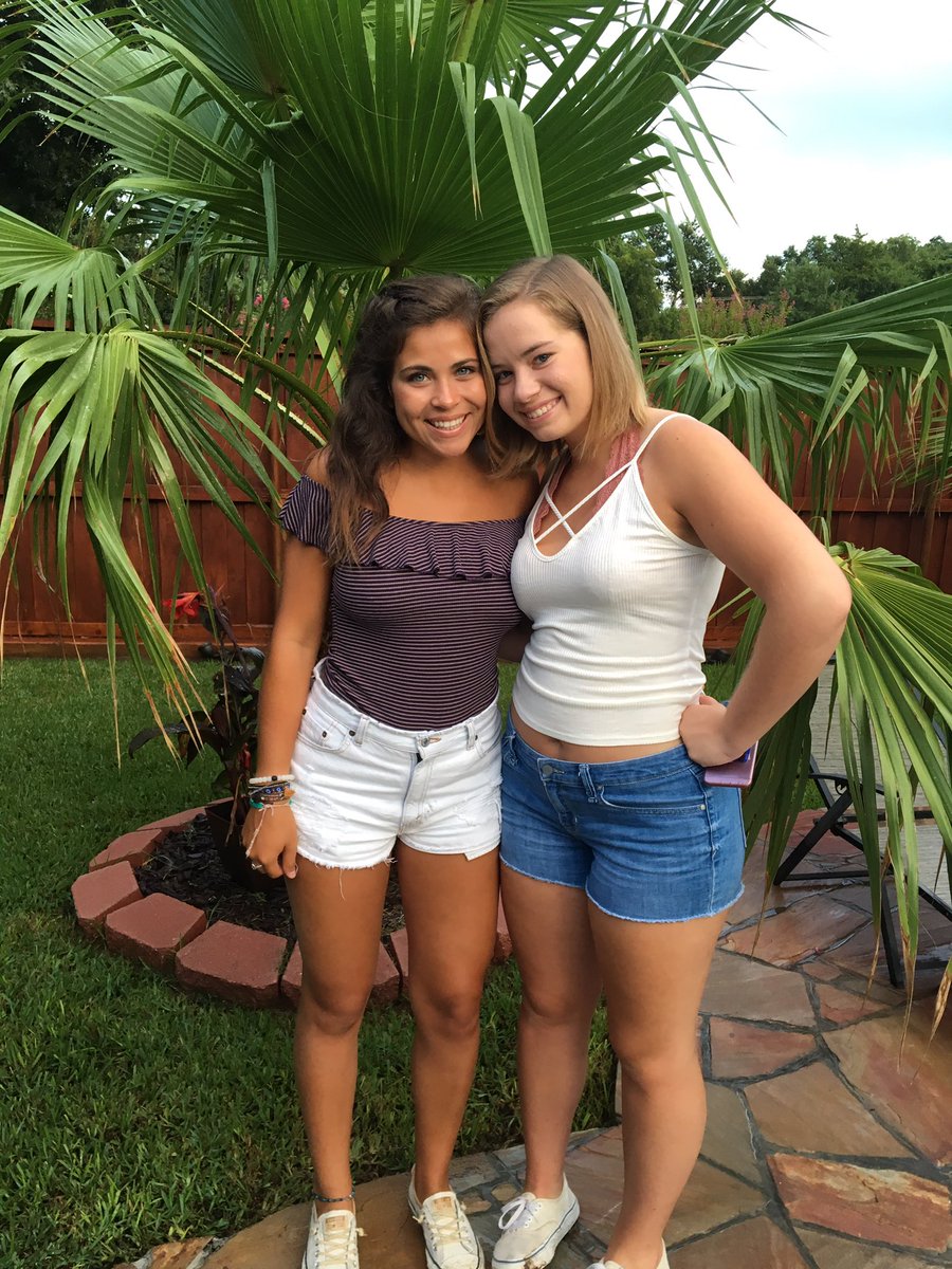 maika_beckner's tweet photo. Happy birthday Morgan!!!!! I hope ur day is awesome like u😜💗💗  @morganniez https://t.co/gUSA6rozT4