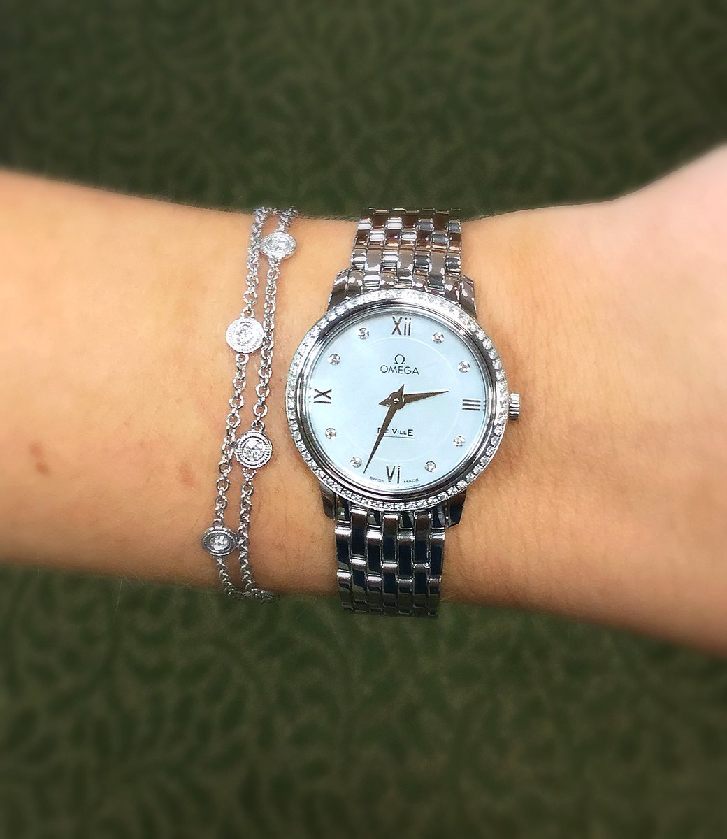 LeoAlfred's tweet photo. Everything's better with diamonds... #leoalfred #itshowyouknow #Omegawatches #DeVille #diamonds #diamondlife https://t.co/uVHVCKI7w1