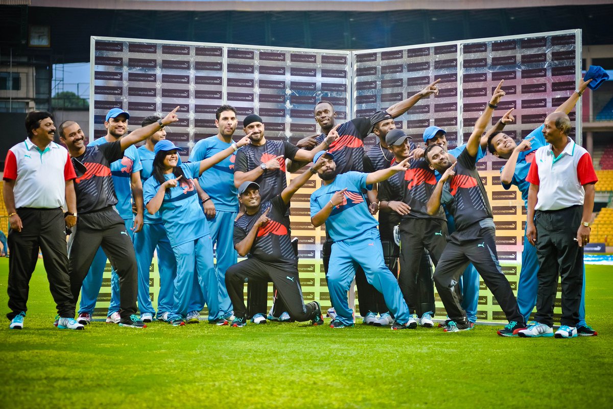 Cricprabhu's tweet photo. @usainbolt remember this champ? Hope to see you again in India hitting those sixes &amp; fours @pumacricket #Catchbolt https://t.co/dcbOTCcVky