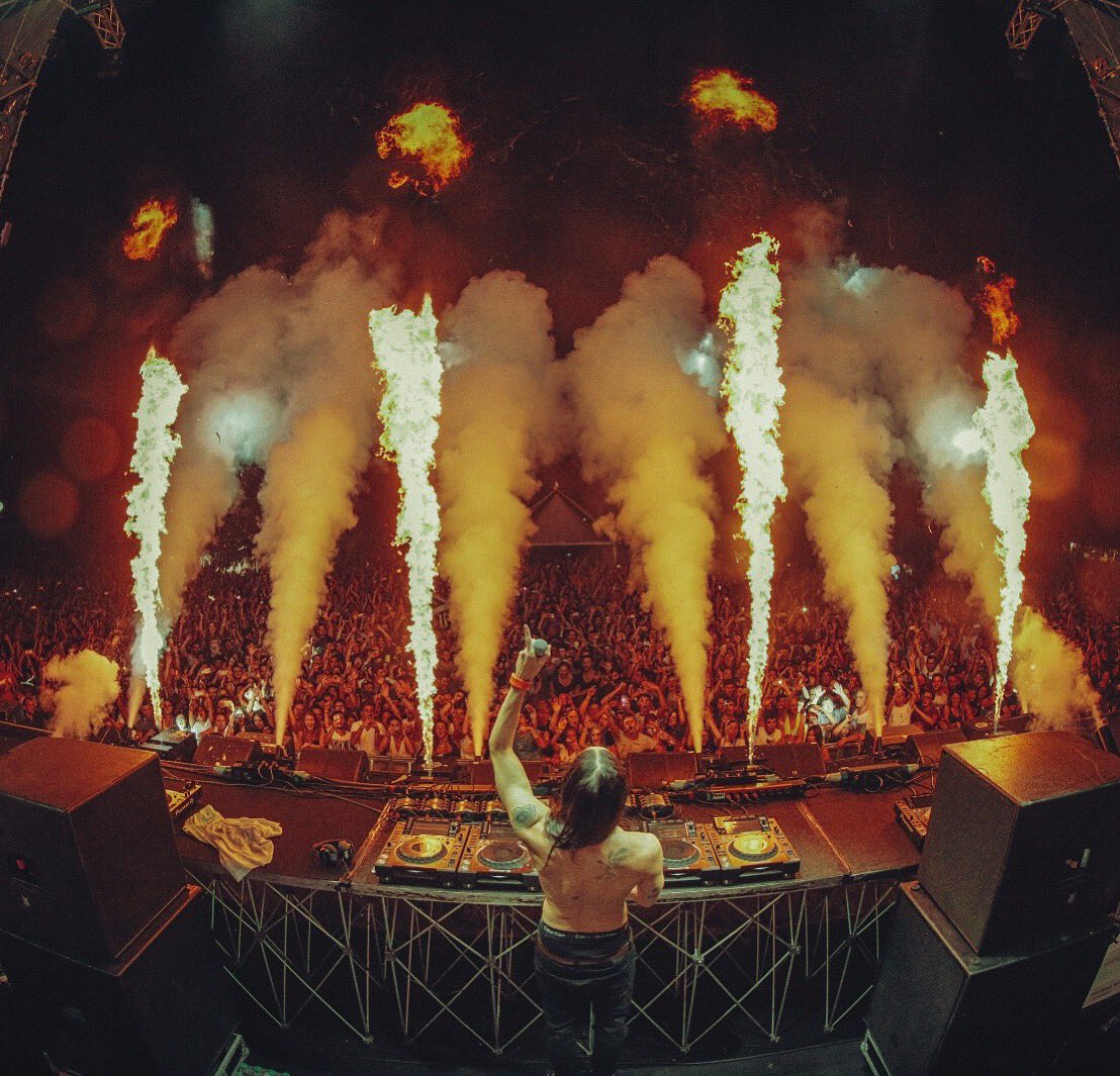 🌞🌞🌞🌞 https://t.co/jjVVLc1WlF