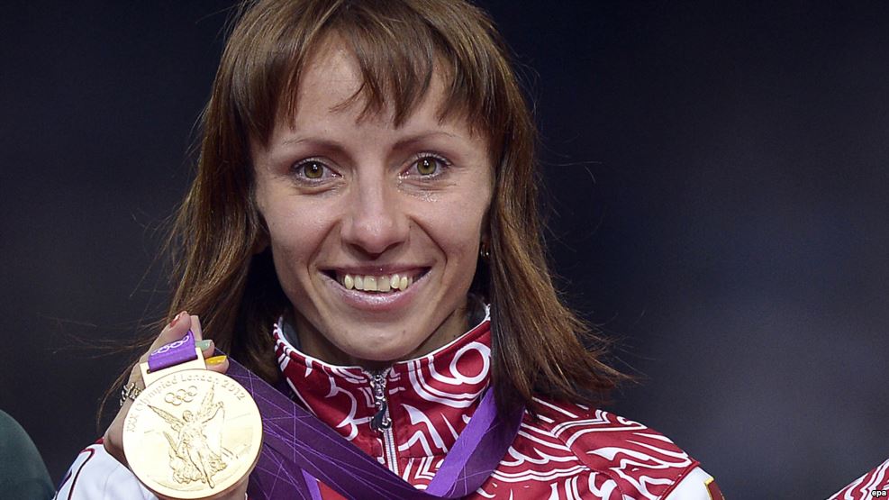 женщины мок. камила валиева фигуристка 2022. чемпионка по плаванию. женщины мок. женщины мок.