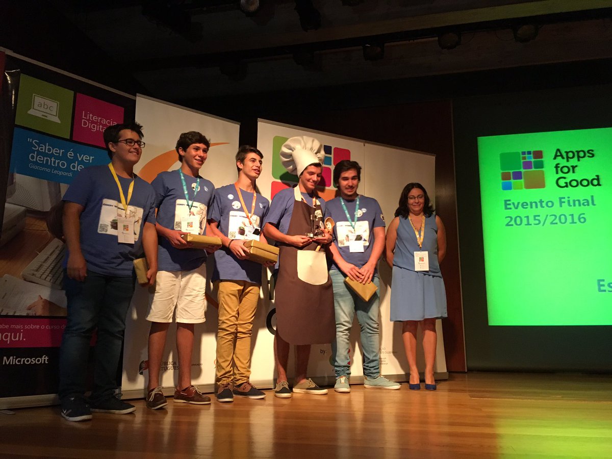 amansilha's tweet photo. Parabéns aos alunos da Escola Básica e Secundária D. Sancho II, Alijó!
#CSforAll #AppsForGoodCDI #EscolaDSanchoII
https://t.co/1gzBgl3Ajc
