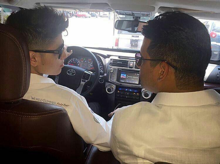 freddyzur's tweet photo. Alcalde de #Guanta Jhonnathan Marín le regala una pequeña #Toyota a su hijocon dinero robado a la nación https://t.co/PsLNQ416NY