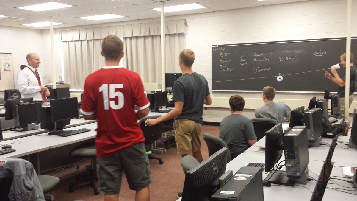 HPRAthletics's tweet photo. Building binary devices in class. Great group of AP CSP students. @HPRwildcats @SRipley2 #APCSPFirstWeek https://t.co/xt5hj6qxc0