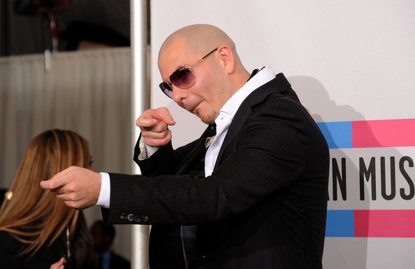 pitbullfanspt's tweet photo. Estilo é com ele! 👀😍😂 #Mr305 #MiamiBoy #Dale https://t.co/TU5FXxHNku