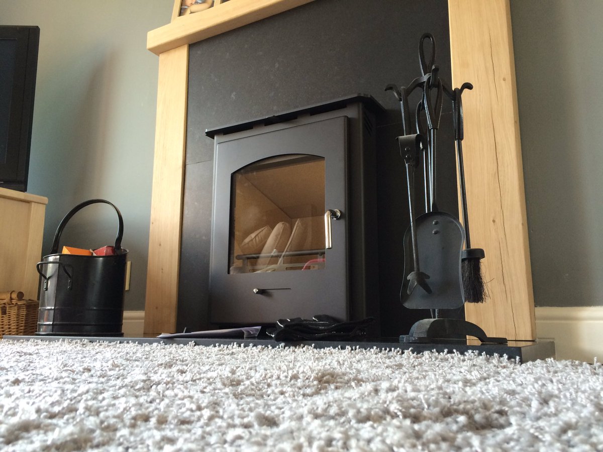 Mkchimneysweeps's tweet photo. Nice easy one today with this Pevex Newbourne slimline 30 https://t.co/CPNZGsAzio