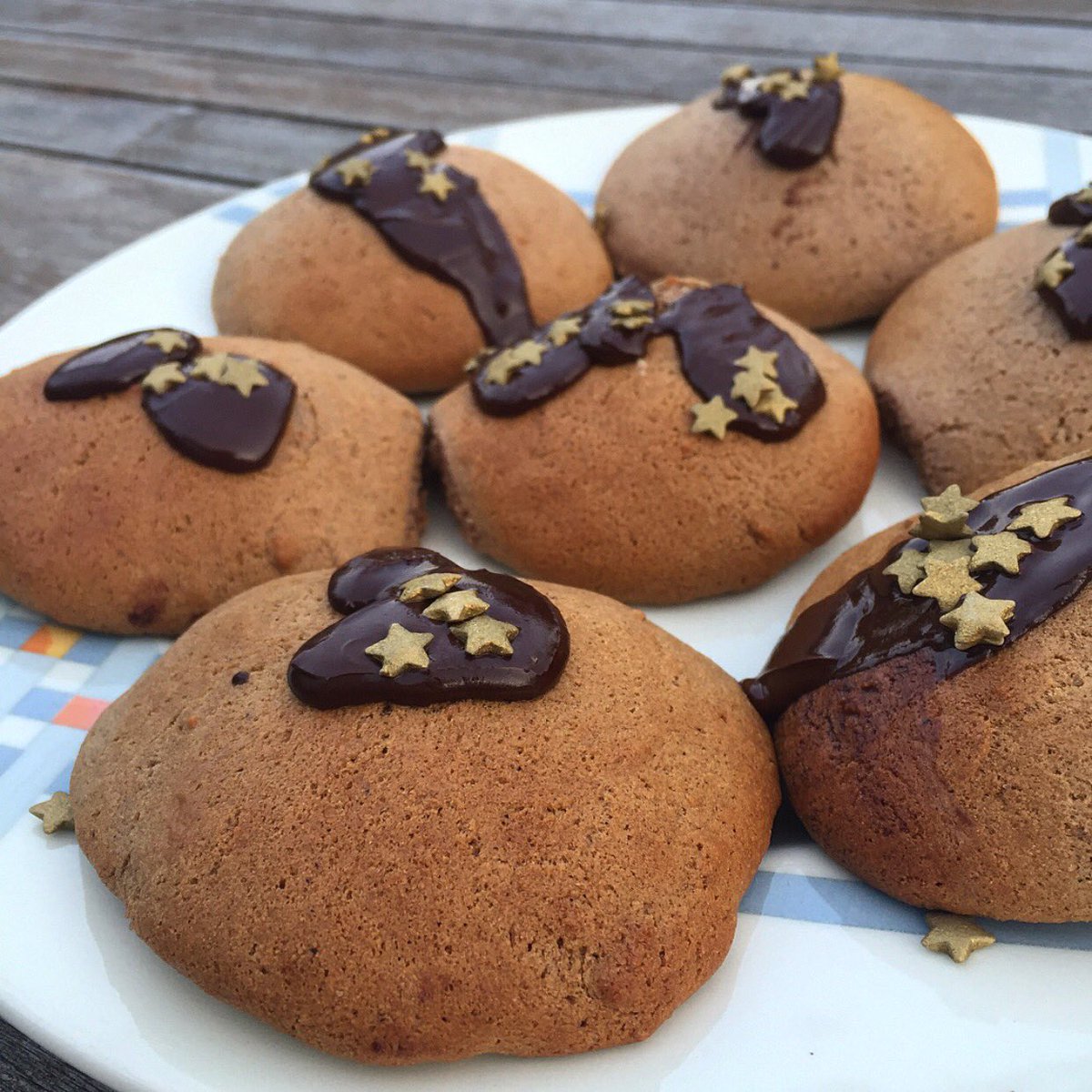LDN_Muscle's tweet photo. 🍪🍫 Protein Cookie Cakes 🍫🍪

RT for the 15 minute recipe 🍴🙌🏼

https://t.co/hzSjdiYWSc https://t.co/0QYetx95NQ