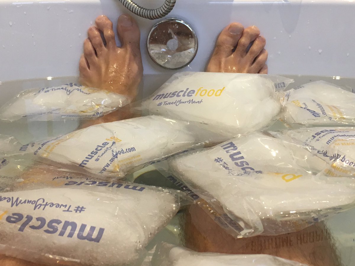 tomcat393's tweet photo. @MuscleFoodUK a great way to reuse your ice packs #TweetYourMeat #tweetyourfeet https://t.co/Hv3VaRzTUC